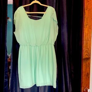 Women’s plus size dress
